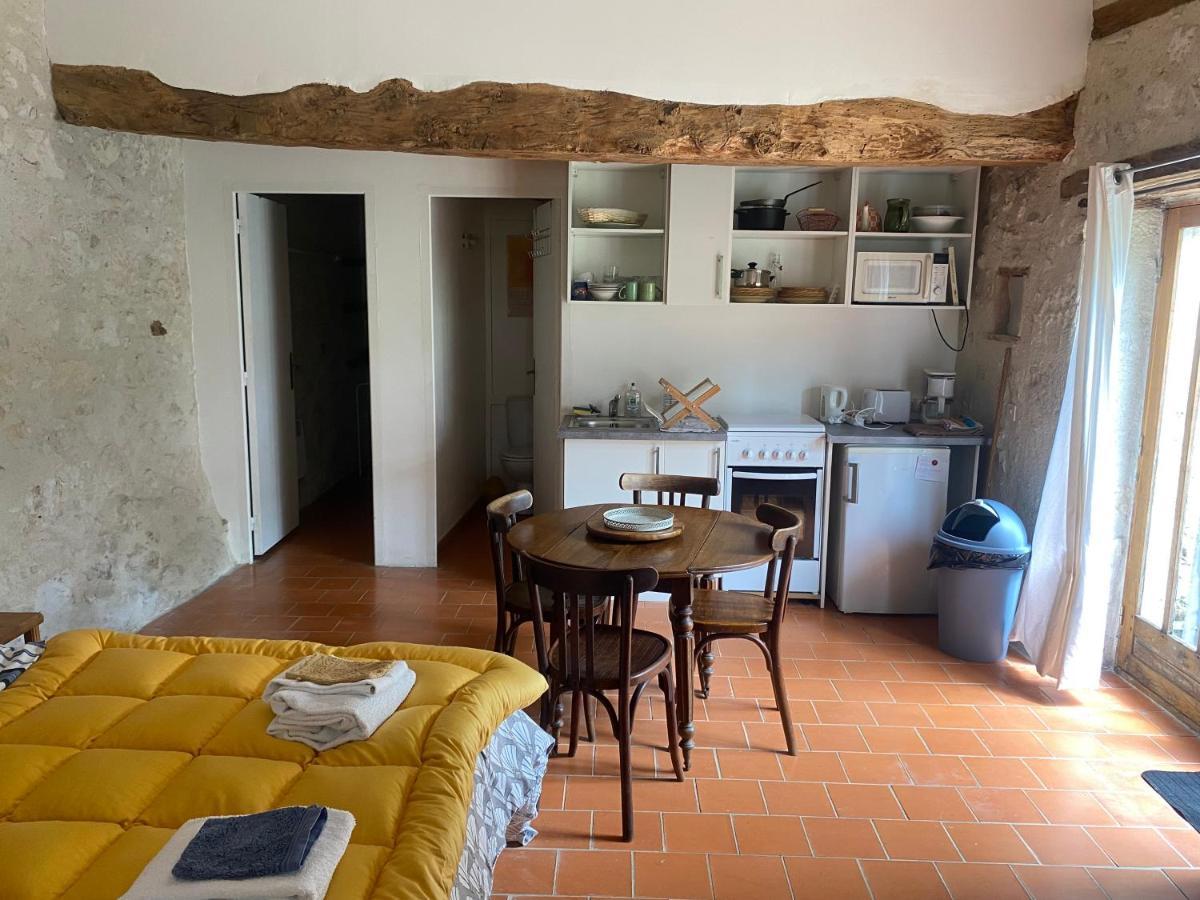 Studio pour 4 personnes au Sabathé Saint-Mezard Exterior foto